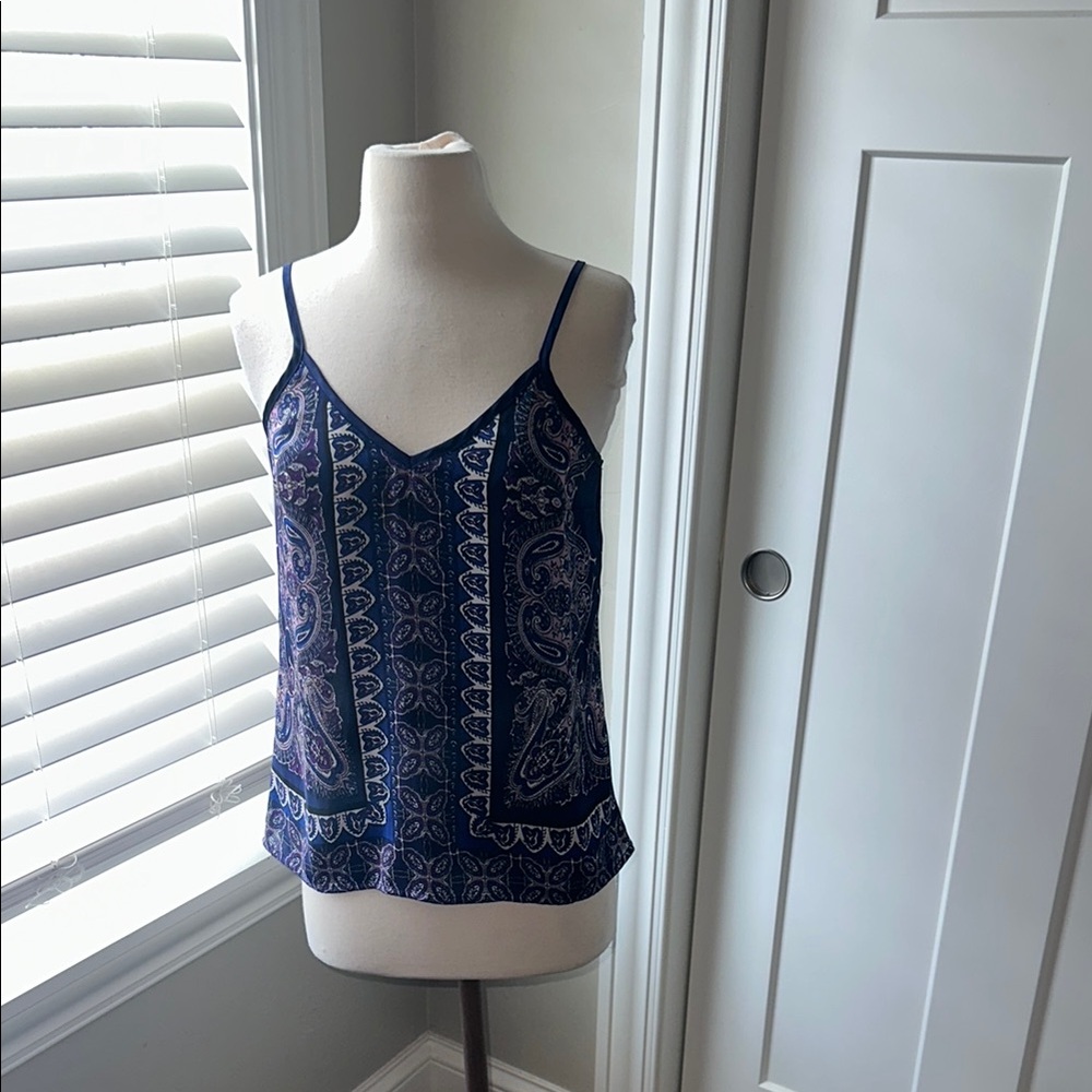 Express Blue and White Camisole with Graphic Design‎